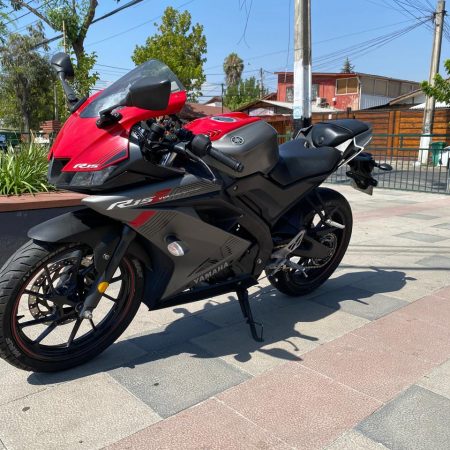 Yamaha R15 año 2022