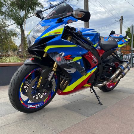 SUZUKI GSXR 750