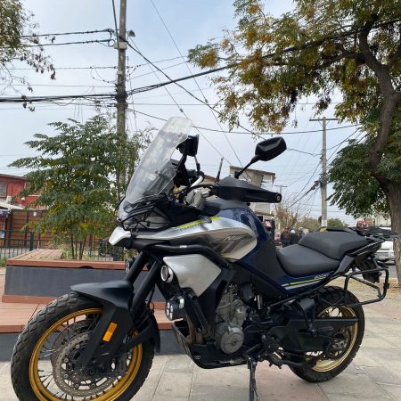 CFMOTO 800MT
