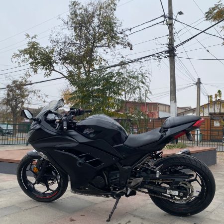 Kawasaki ninja 300